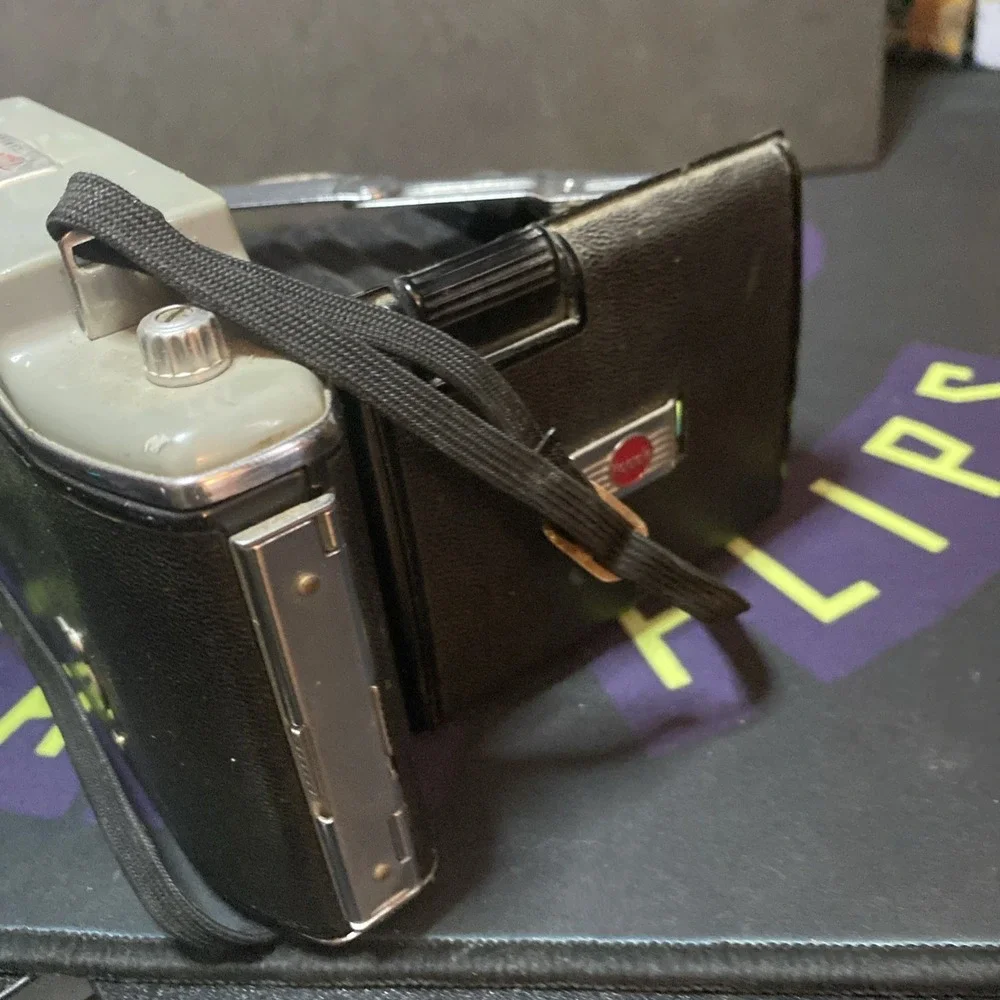 Vintage Kodak Tourist II Bellows Film Camera Nice B2